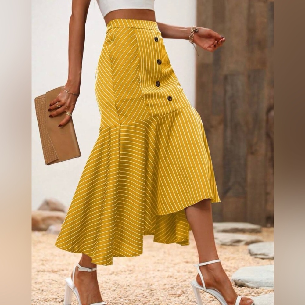 Yellow Striped Button Down Women's Skirt. Size S